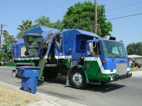 Recycling and waste sorting service in London