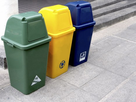 Professional waste removal service handling mixed rubbish in London