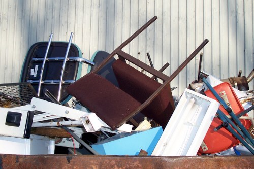 Responsible litter clearance supporting a tidy London environment