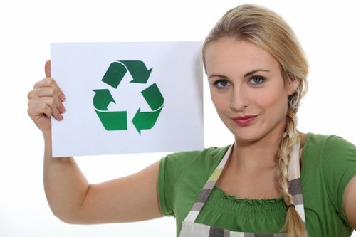 Council and commercial waste collection system in London
